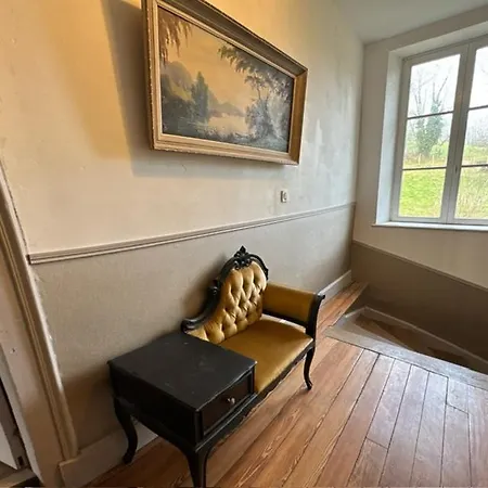 Le Pasteur Danseur Bed & Breakfast Graffigny-Chemin